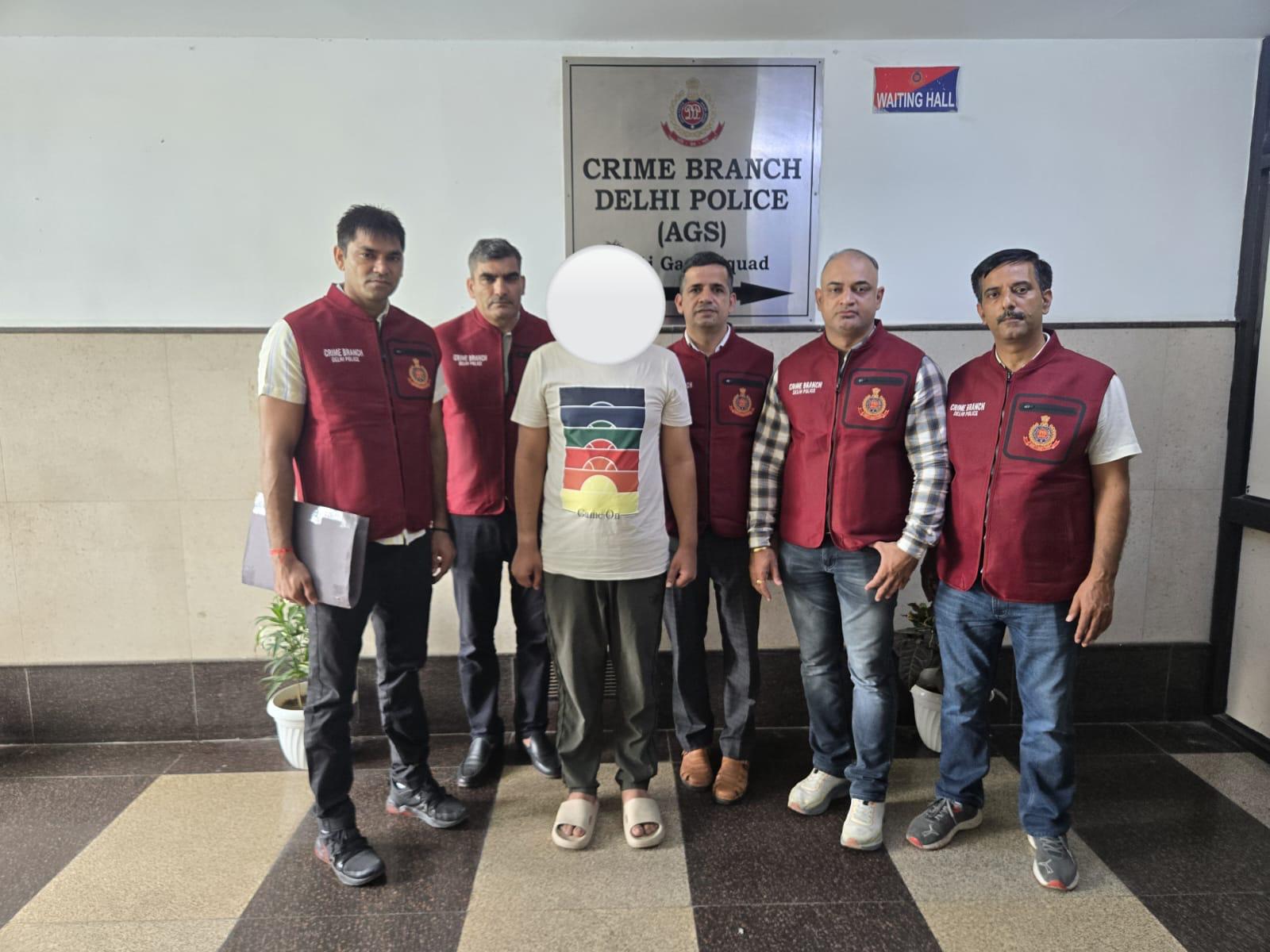 क्राइम ब्रांच ने अंतरराष्ट्रीय ड्रग्स सिंडिकेट का भंडाफोड़ किया, आयुर्वेदिक गोलियों की आड़ में हो रही थी अफीम की तस्करी